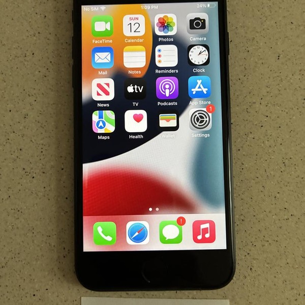 Apple iPhone 7 - Unlocked, 32 GB, Black, A1660