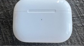 Used
													Apple AirPods Pro - Wireless Case, photo 6 of 6