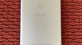 Good
													Apple iPod Touch 5th Gen - Wi-Fi, Silver, 32 GB, photo 5 of 5