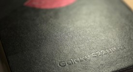 Good
													Samsung Galaxy S22 Ultra - Unlocked, Burgundy, 256 GB, 12 GB, SM-S908U1, photo 1 of 14