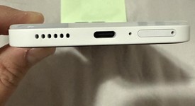Mint
													Nothing Phone (2a) - Unlocked, White, 256 GB, 12 GB, photo 4 of 12