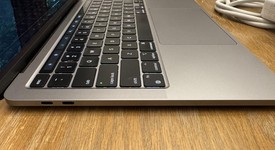 Good
													MacBook Pro 2020 - 13" - Apple M1, Silver, 256 GB, 8 GB, photo 5 of 6