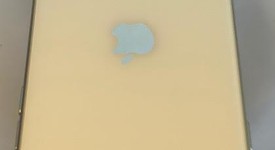 Mint
													Apple iPhone SE 3rd Gen 2022 - Unlocked, Starlight, 64 GB, A2595, photo 4 of 6