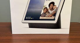 Mint
													Google Nest Hub Max - Charcoal, photo 1 of 8