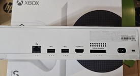 Mint
													Xbox Series S (2020) - White, 512 GB, photo 4 of 14