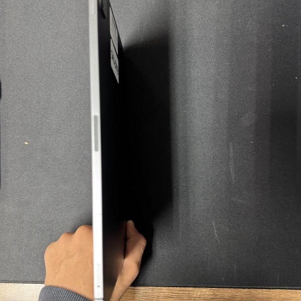 Apple iPad Pro 11 inch 2nd Gen 2020 - Unlocked, 128 GB, Gray, A2068