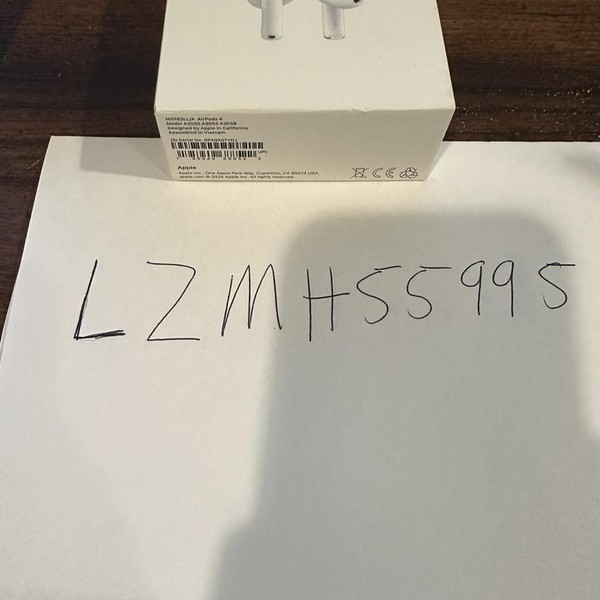 Apple AirPods 4th Gen - Standard