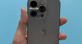 Good
													Apple iPhone 15 Pro - Unlocked, Natural, 128 GB, A2848, photo 2 of 7