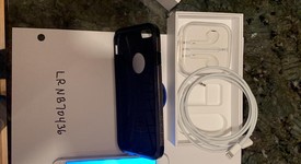 Good
													Apple iPhone 6S - Verizon, Silver, 16 GB, A1633, photo 3 of 4