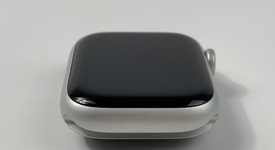 Fair
													Apple Watch Series 9 41mm - Unlocked, Silver, A2982 - Cellular, Aluminum, photo 5 of 8