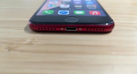 Fair
													Apple iPhone SE 3rd Gen 2022 - Unlocked, Red, 128 GB, A2595, photo 3 of 13