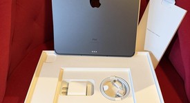 Mint
													Apple iPad Pro 12.9" 5th Gen 2021 - Unlocked, Gray, 256 GB, photo 2 of 7