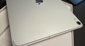 Good
													Apple iPad Pro 11" 2018 - Unlocked, Silver, 256 GB, A2013, photo 3 of 12
