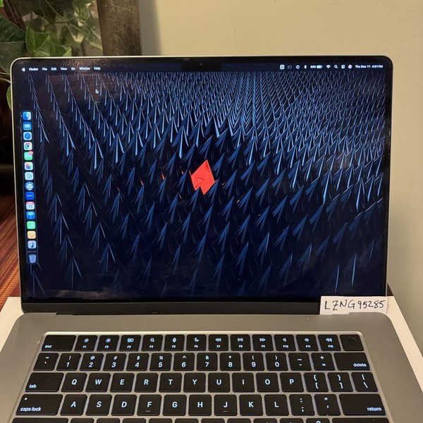 MacBook Air 2023 (M2) - 15 inch - 256 GB, Gray, 8 GB, Apple M2