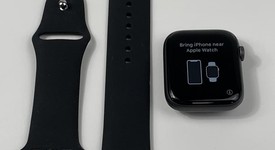 Mint
													Apple Watch Series 4 44mm - Gray, A1978 - GPS, Aluminum, photo 1 of 8