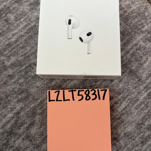 Apple AirPods 3rd Gen - MagSafe Case