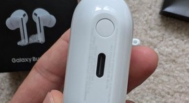 Used
													Samsung Galaxy Buds3 Pro - White, photo 4 of 5