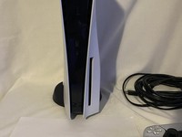 PlayStation 5 Standard Edition (2020)
