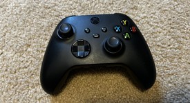 Mint
													Xbox One X (2017) - Black, Standard, photo 5 of 17