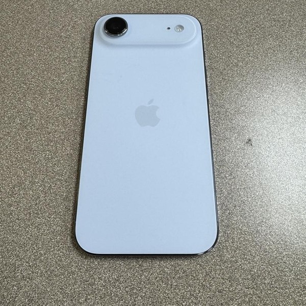 Apple iPhone Air - Unlocked, 256 GB, Sky Blue, A3260