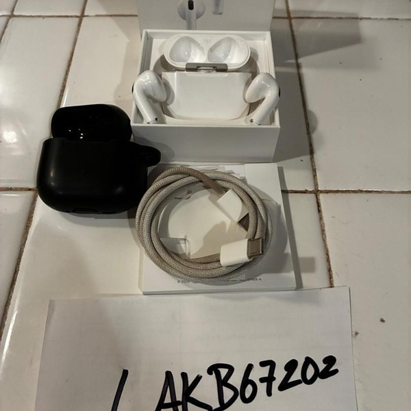 Apple AirPods (4th Gen) - Active Noise Cancellation