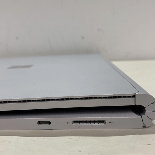 Microsoft Surface Book 2 13.5 inch - 256 GB, 8 GB, Intel Core i5