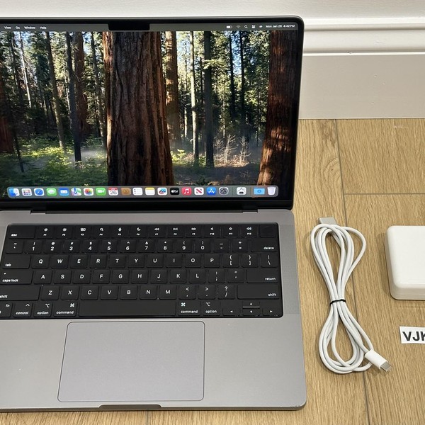 MacBook Pro 2021 - 14 inch - Apple M1 Pro 8-core, Gray, 512 GB, 16 GB