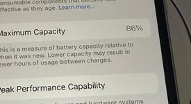 Mint
													Apple iPhone SE 2nd Gen 2020 - Unlocked, White, 64 GB, A2275, photo 4 of 9