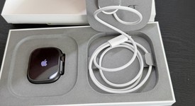 Mint
													Apple Watch Ultra 3 49mm - Unlocked, Black, A3281, photo 4 of 11