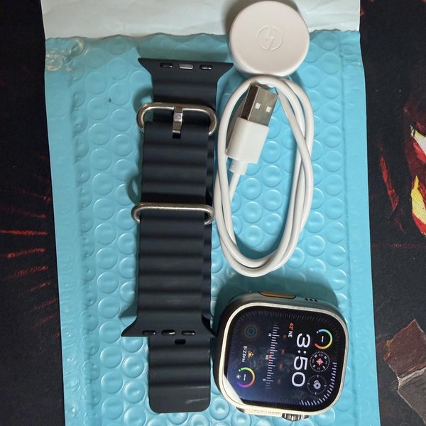 Apple Watch Ultra 49mm - Unlocked, Titanium, A2622