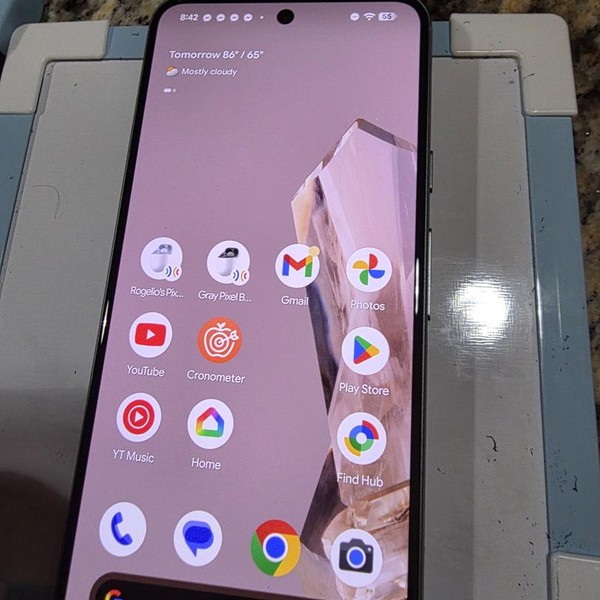 Google Pixel 8 - Unlocked, 256 GB, Hazel, 8 GB, G9BQD, Sub-6 5G