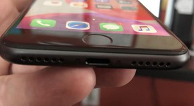 Good
													Apple iPhone 8 - Unlocked, Gray, 64 GB, A1863, photo 4 of 7