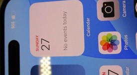 Fair
													Apple iPhone 15 - Unlocked, Black, 128 GB, A2846, photo 3 of 22