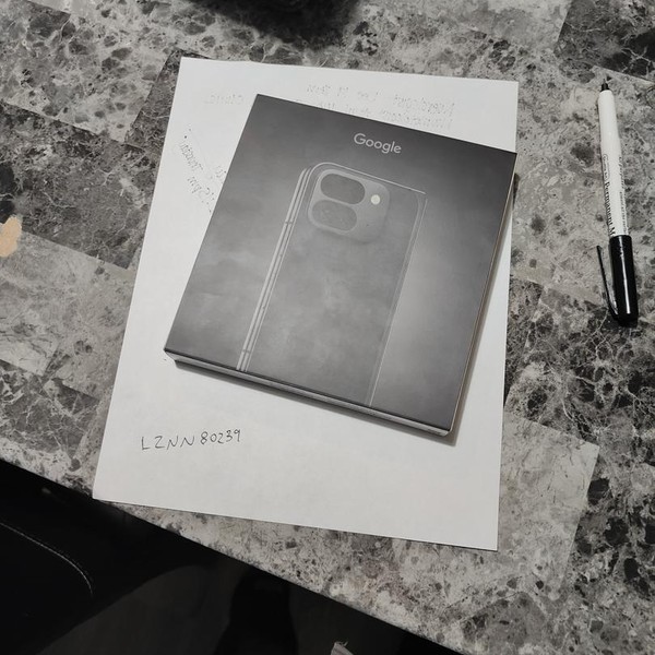 Google Pixel 9 Pro Fold - Unlocked, 256 GB, Obsidian, GGH2X