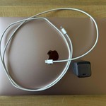 Fair MacBook Air 2020 - 13 inch - 256 GB, Gold, 8 GB, Intel Core i3