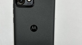 Mint
													Motorola Edge Plus (2023) - Unlocked, Black, 512 GB, 8 GB, photo 2 of 6