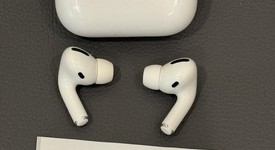 Used
													Apple AirPods Pro 1st Gen - Wireless Case, photo 1 of 4