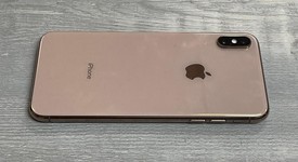 Good
													Apple iPhone Xs Max - Unlocked, Gold, 64 GB, A1921, photo 5 of 6