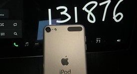 Mint
													Apple iPod Touch 6th Gen - Wi-Fi, Silver, 16 GB, photo 2 of 6