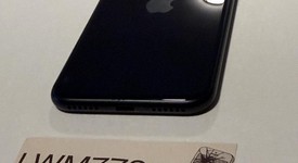 Good
													Apple iPhone SE 3rd Gen 2022 - Unlocked, Midnight, 64 GB, A2595, photo 4 of 8