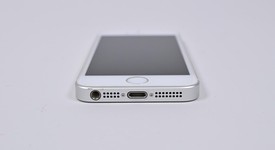 Good
													Apple iPhone SE 1st Gen 2016 - Unlocked, Silver, 16 GB, A1723, photo 4 of 8