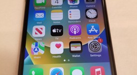 Good
													Apple iPhone SE 3rd Gen 2022 - Unlocked, Midnight, 64 GB, A2595, photo 2 of 7