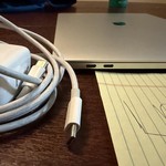 Good MacBook Pro 2019 - 13 inch - 256 GB, Silver, 8 GB, Intel Core i5