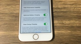 Good
													Apple iPhone 8 - Unlocked, Gold, 64 GB, A1863, photo 1 of 8