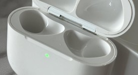 Used
													Apple AirPods 4th Gen - Active Noise Cancellation, photo 3 of 6