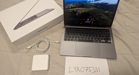 Good
													MacBook Pro 2020 - 13" - I7, Gray, 2 TB, 32 GB, photo 1 of 11