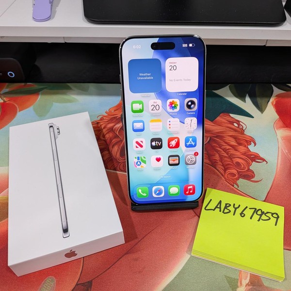 Apple iPhone Air - Unlocked, 256 GB, Cloud White, A3260