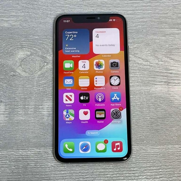 Apple iPhone Xs - Unlocked, 256 GB, Silver, A1920