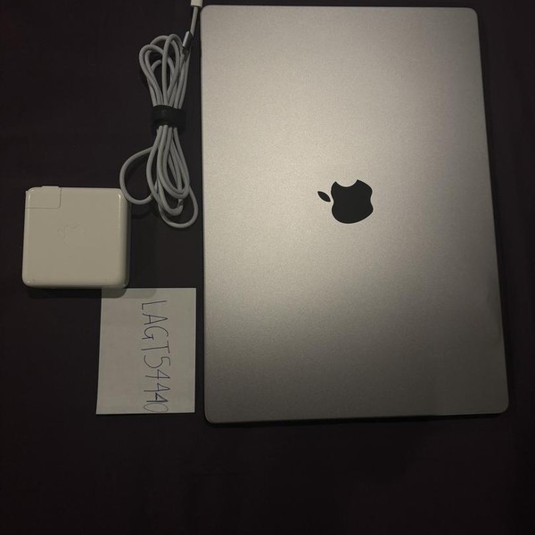MacBook Pro 2021 - 16 inch - 1 TB, Silver, 32 GB, Apple M1 Pro 10-core