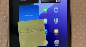 Mint
													Apple iPad Air 5th Gen - Unlocked, Gray, 64 GB, A2589, photo 2 of 10